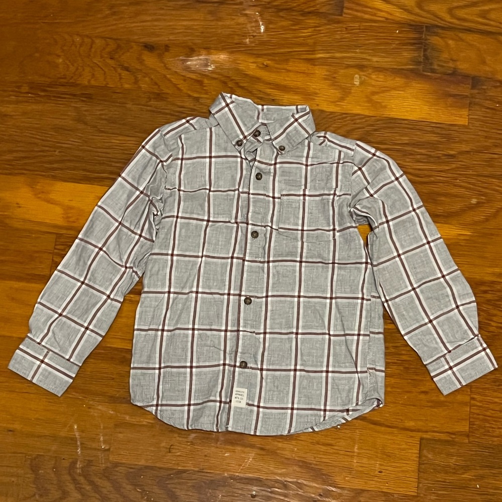 Button up long sleeve shirt